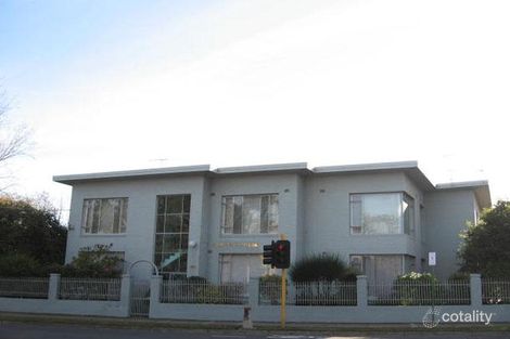 64 Studley Park Rd, Kew, VIC 3101