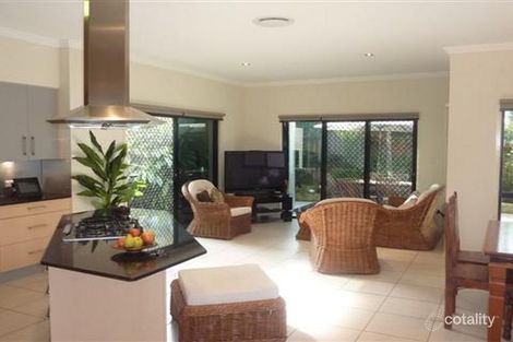 Property photo of 1/5 Sandown Avenue Bundall QLD 4217