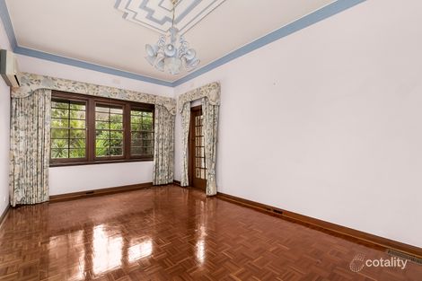 Property photo of 4 Walworth Avenue Caulfield North VIC 3161