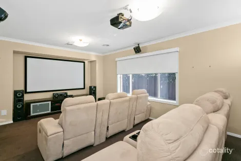 Property photo of 21 Derham Drive Point Cook VIC 3030