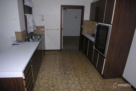 Property photo of 20 Mark Avenue Sale VIC 3850