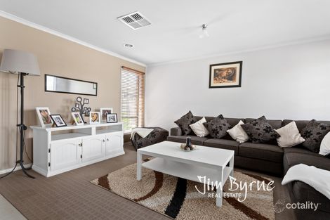 Property photo of 28 Gallery Way Pakenham VIC 3810