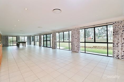 Property photo of 10 Waterview Crescent Lake Clarendon QLD 4343