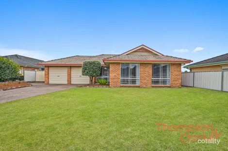 6 DOBELL PL, METFORD, NSW 2323