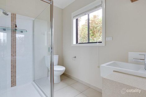 Property photo of 15 Botanical Drive Caroline Springs VIC 3023