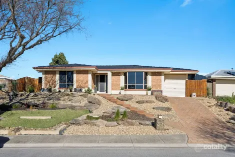 13 Greenridge Ct, Wynn Vale, SA 5127
