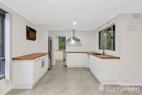 Property photo of 60 Bendoran Crescent Bundoora VIC 3083