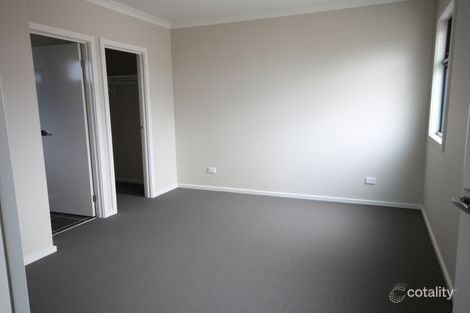 1/10 Hosken St, Reservoir, VIC 3073
