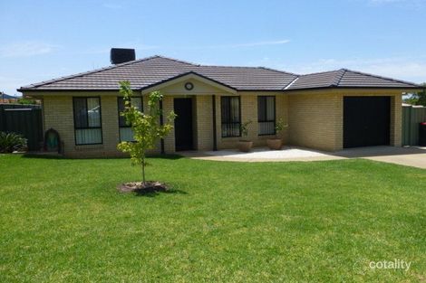 2 Vaucluse Pl, Parkes, NSW 2870