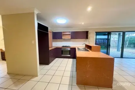 Property photo of 2/8 Windsor Street Glenella QLD 4740