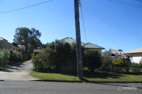 13 Ridley Pde, Unanderra, NSW 2526