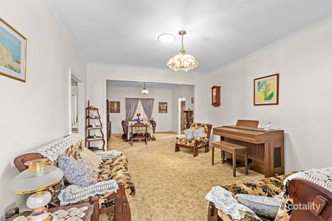 Property photo of 19 Easton Street Silkstone QLD 4304