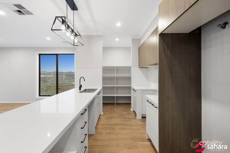 Property photo of 22 Cotter Way Truganina VIC 3029