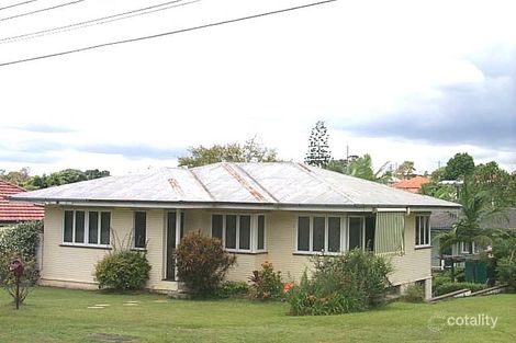 8 Quill St, Stafford Heights, QLD 4053