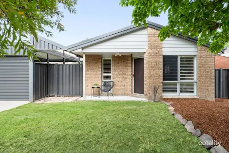 Property photo of 4 Ferry Place Gordon ACT 2906
