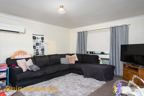 Property photo of 20 Geneva Crescent Lake Albert NSW 2650
