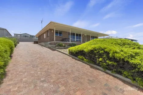 16 Esplanade, Point Turton, SA 5575