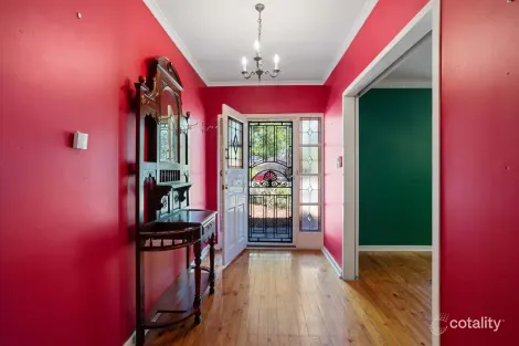 Property photo of 27 Flockhart Avenue Valley View SA 5093