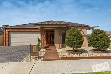 Property photo of 13 Victory Drive Pakenham VIC 3810