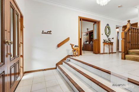 2 Largs Ct, Greenvale, VIC 3059