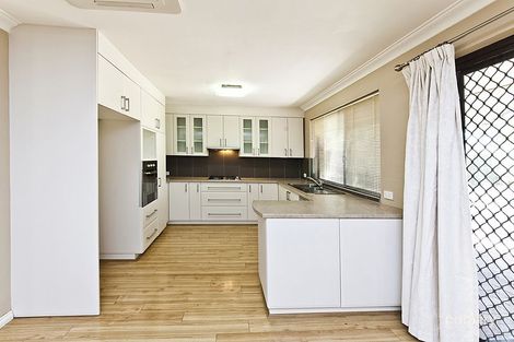 Property photo of 32 Calluna Way Forrestfield WA 6058