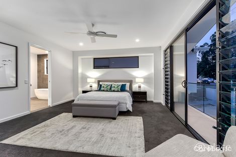 11 First St, Camp Hill, QLD 4152