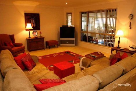 Property photo of 5 Adelong Close Rutherford NSW 2320