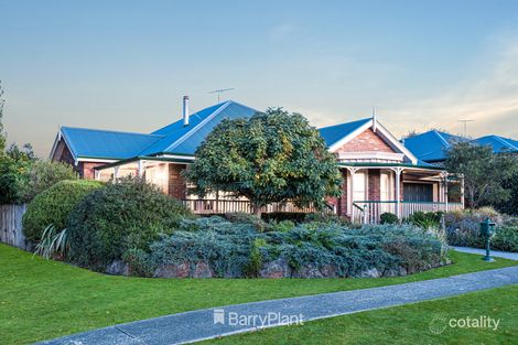 Property photo of 1 Cahill Court Highton VIC 3216