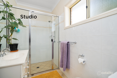 Property photo of 10 Poplar Close Springfield NSW 2250