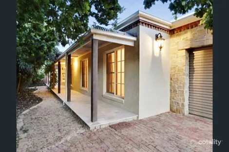15 Hargreaves St, Mornington, VIC 3931