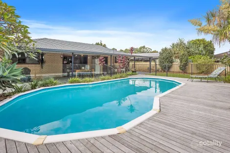 19 Mahogany Dr, Palm Beach, QLD 4221