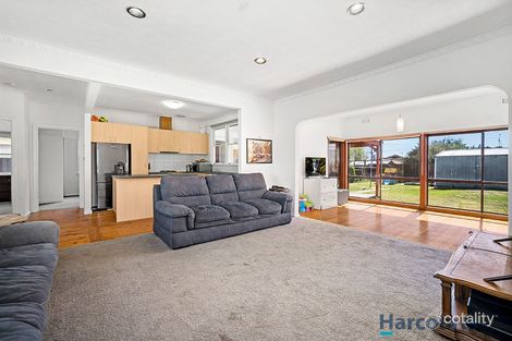 Property photo of 24 Edgar Street Wendouree VIC 3355