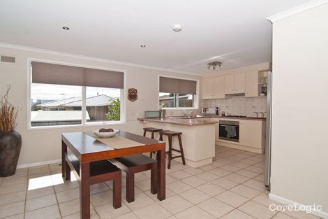 Property photo of 1 Rapanea Court Endeavour Hills VIC 3802