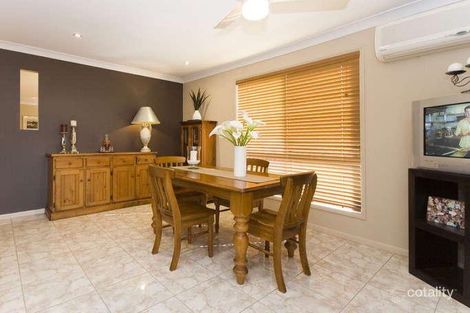 Property photo of 35 Gilberton Crescent Forest Lake QLD 4078