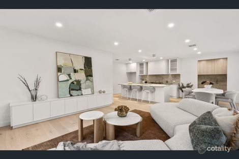 Property photo of 16 Ruislip Grove Werribee VIC 3030