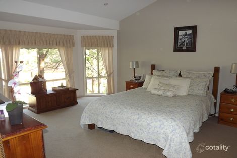 Property photo of 44 Blackbutt Street Wyoming NSW 2250