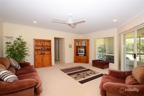 Property photo of 11 Oakmont Place Wondunna QLD 4655