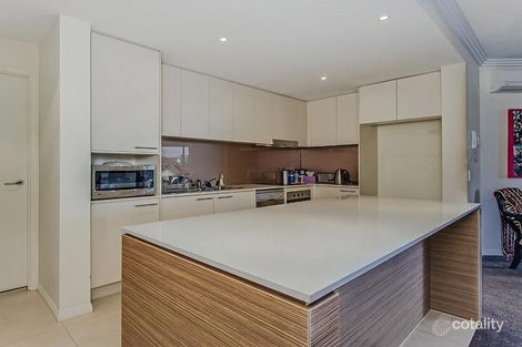 Property photo of 16/1 Lakefront Crescent Varsity Lakes QLD 4227