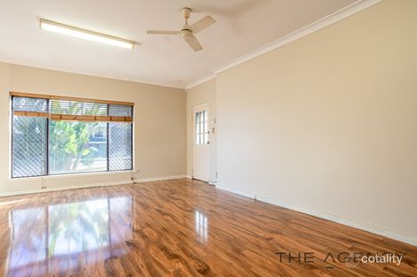 3 Whiteside St, Cloverdale, WA 6105