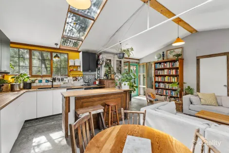 30 Hobbles Rd, Coomoora, VIC 3461