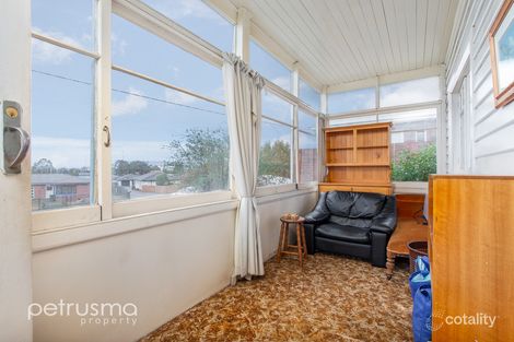 Property photo of 210 Derwent Avenue Lindisfarne TAS 7015