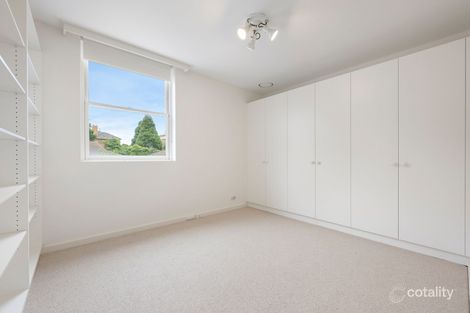 Property photo of 2/21 Wallace Avenue Toorak VIC 3142