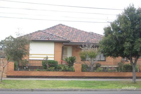 70 Mcfadzean Ave, Reservoir, VIC 3073