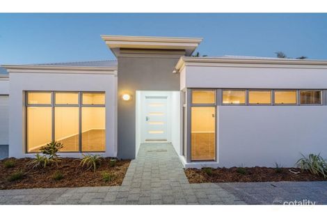 19 Surrey St, Dianella, WA 6059