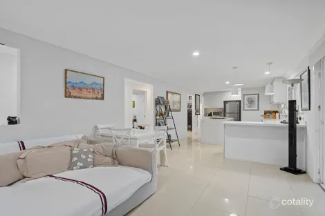 Property photo of 5 Willangee Court Ashmore QLD 4214