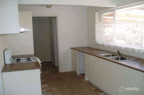 Property photo of 28 Moffat Street St Albans VIC 3021