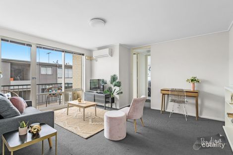 Property photo of 8/11-13 Farnham Court Flemington VIC 3031