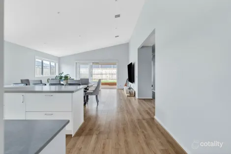 Property photo of 4 Figwood Drive Diggers Rest VIC 3427