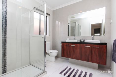 Property photo of 19 Quadrant Drive Fraser Rise VIC 3336