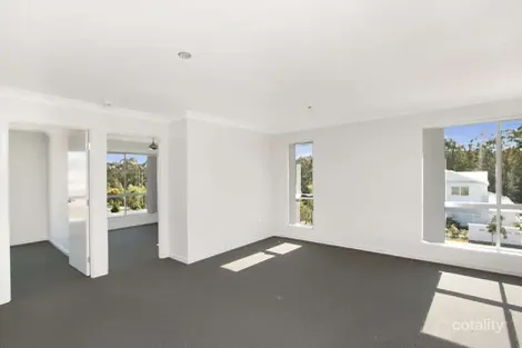 Property photo of 2/2 Beacon Court Elanora QLD 4221